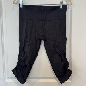 lululemon athletica Black Cropped Leggings